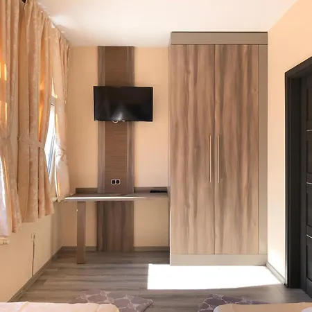 게스트하우스 Goldenesvogtland Adorf