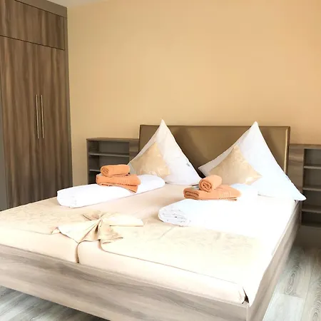 게스트하우스 Goldenesvogtland *